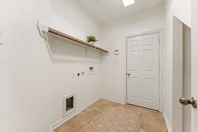 1726 Summergate Drive, Conroe, TX 77304