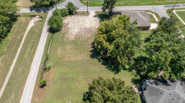 122 Scott Street, Terrell, TX 75160