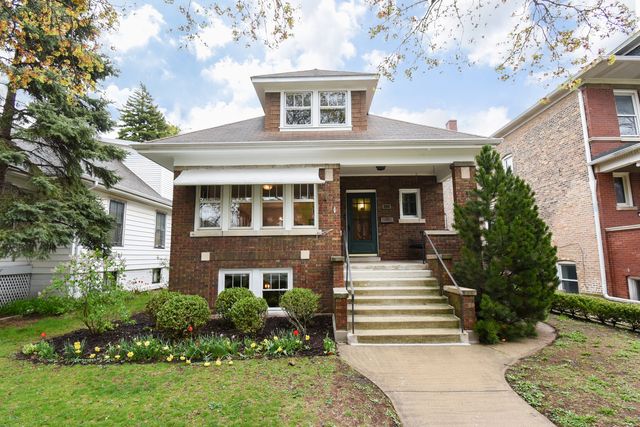 1042 S Kenilworth Avenue, Oak Park, IL 60304