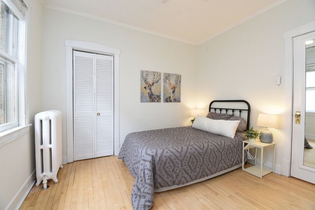 1042 S Kenilworth Avenue, Oak Park, IL 60304