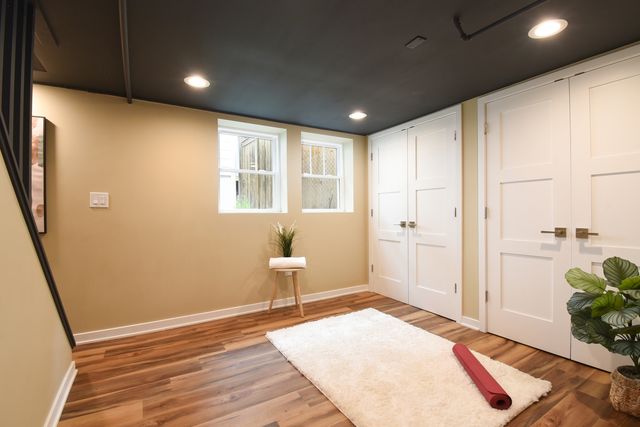 1042 S Kenilworth Avenue, Oak Park, IL 60304