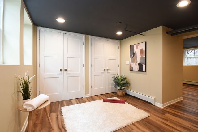 1042 S Kenilworth Avenue, Oak Park, IL 60304