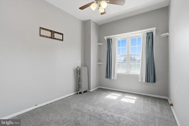 4621 LINDEN AVE, Philadelphia, PA 19114
