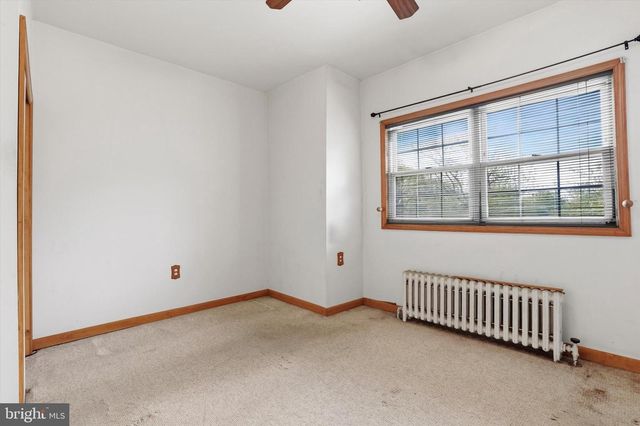 4621 LINDEN AVE, Philadelphia, PA 19114