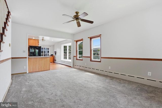 4621 LINDEN AVE, Philadelphia, PA 19114