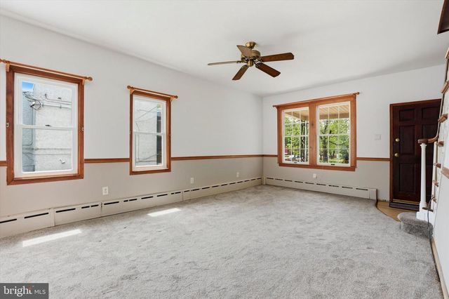 4621 LINDEN AVE, Philadelphia, PA 19114