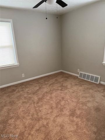 16120 Harvard Avenue, Cleveland, OH 44128