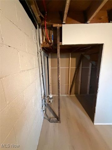 16120 Harvard Avenue, Cleveland, OH 44128