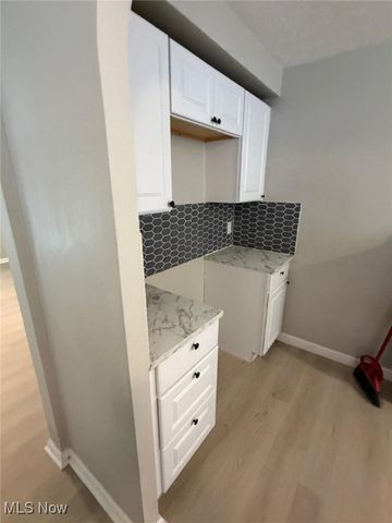 16120 Harvard Avenue, Cleveland, OH 44128