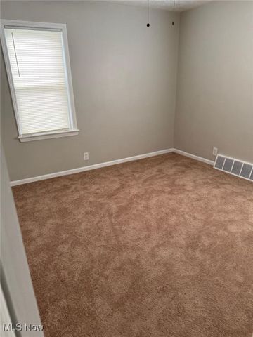 16120 Harvard Avenue, Cleveland, OH 44128