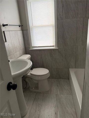 16120 Harvard Avenue, Cleveland, OH 44128