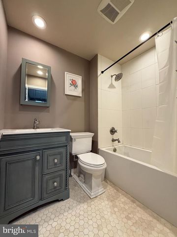 104 APLEY DR, Cherry Hill, NJ 08003