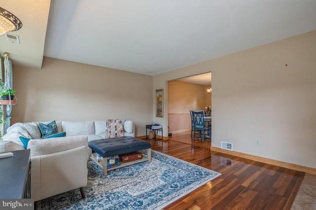 104 APLEY DR, Cherry Hill, NJ 08003