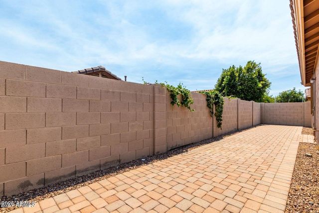 7393 W Palo Brea Lane, Peoria, AZ 85383