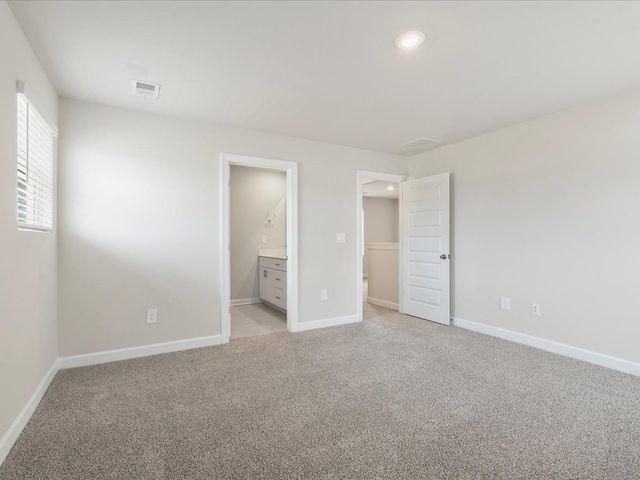 706 Cozy Bluff Road, Spartanburg, SC 29301