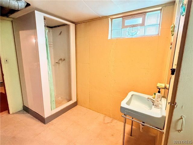 4237 Linwood Avenue, Hamburg, NY 14219