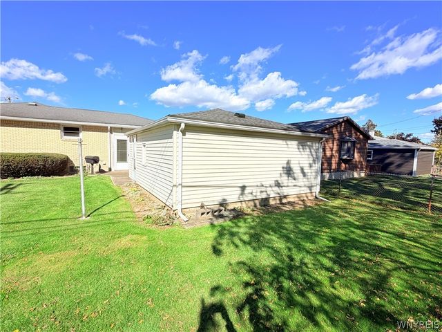 4237 Linwood Avenue, Hamburg, NY 14219