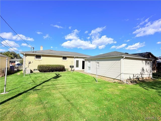 4237 Linwood Avenue, Hamburg, NY 14219