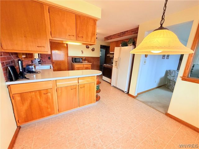 4237 Linwood Avenue, Hamburg, NY 14219