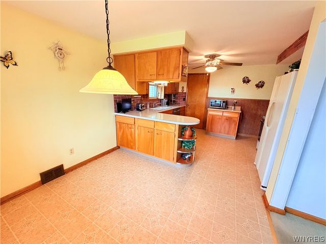 4237 Linwood Avenue, Hamburg, NY 14219