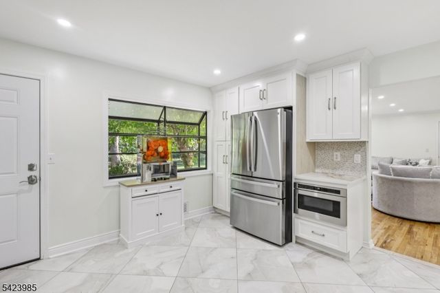 2004 Winding Brook Way, Scotch Plains Twp., NJ 07076