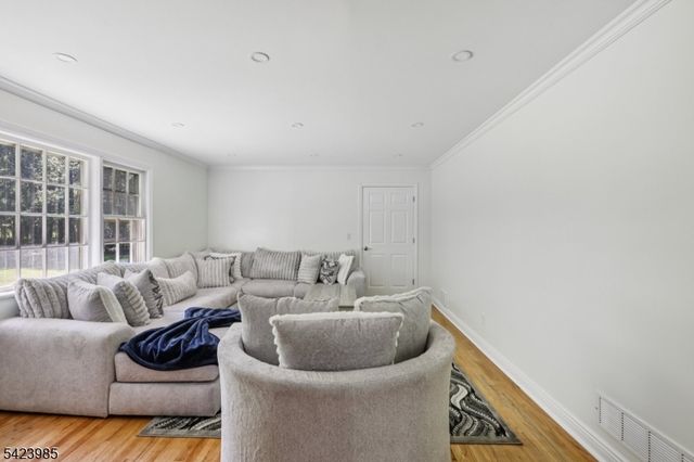 2004 Winding Brook Way, Scotch Plains Twp., NJ 07076