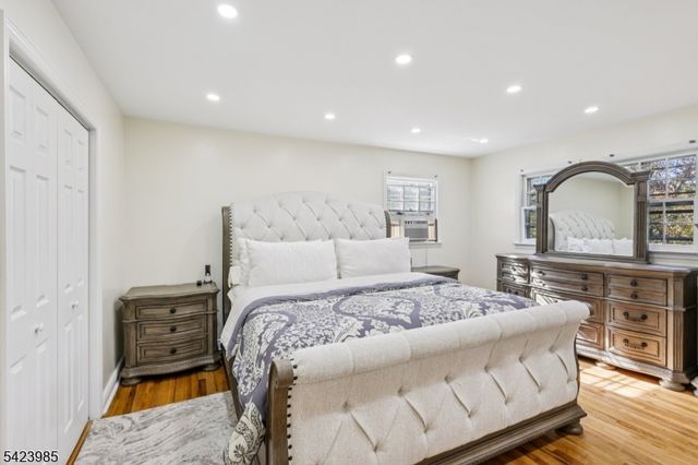2004 Winding Brook Way, Scotch Plains Twp., NJ 07076