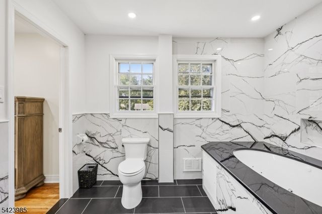 2004 Winding Brook Way, Scotch Plains Twp., NJ 07076