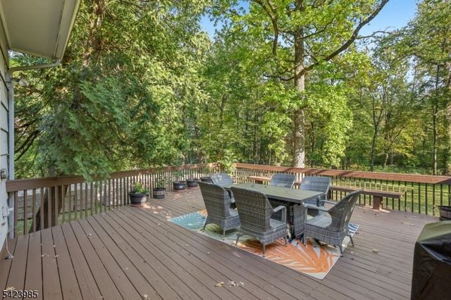 2004 Winding Brook Way, Scotch Plains Twp., NJ 07076