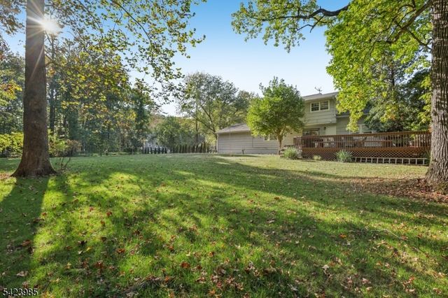 2004 Winding Brook Way, Scotch Plains Twp., NJ 07076