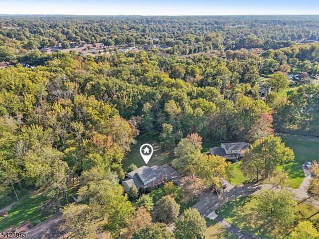 2004 Winding Brook Way, Scotch Plains Twp., NJ 07076