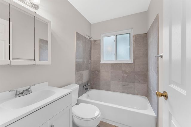 11043 Hupp Avenue, Warren, MI 48089