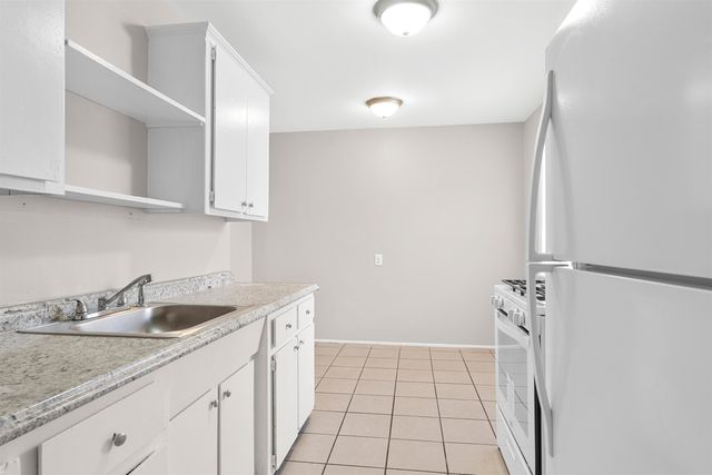 11043 Hupp Avenue, Warren, MI 48089