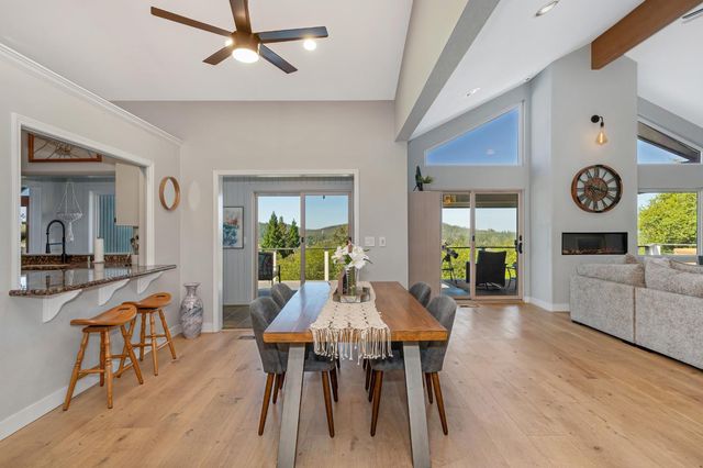 12253 Wanderer Rd, Auburn, CA 95602