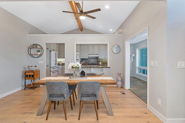 12253 Wanderer Rd, Auburn, CA 95602