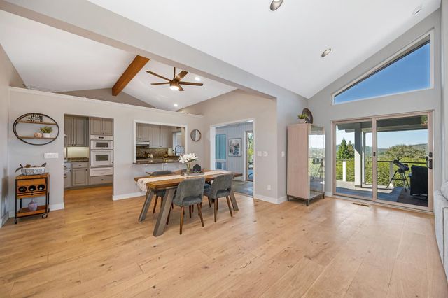 12253 Wanderer Rd, Auburn, CA 95602