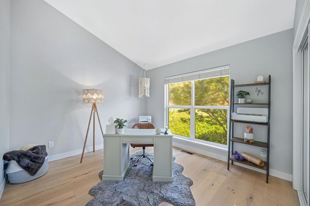 12253 Wanderer Rd, Auburn, CA 95602