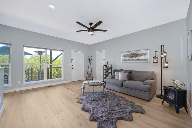 12253 Wanderer Rd, Auburn, CA 95602