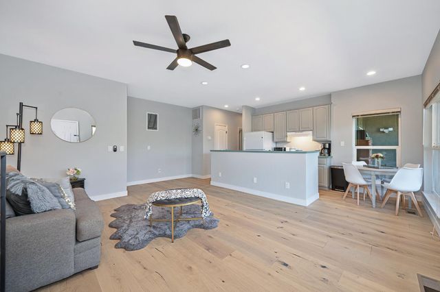 12253 Wanderer Rd, Auburn, CA 95602