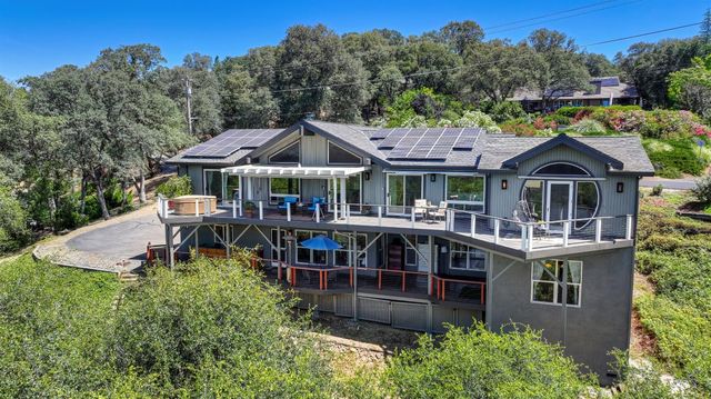 12253 Wanderer Rd, Auburn, CA 95602