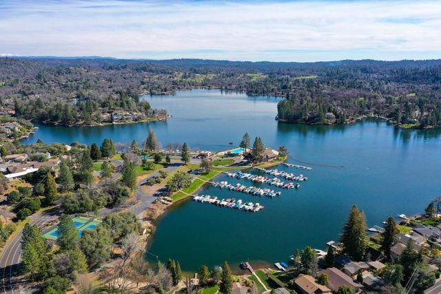 12253 Wanderer Rd, Auburn, CA 95602