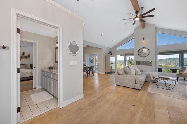 12253 Wanderer Rd, Auburn, CA 95602