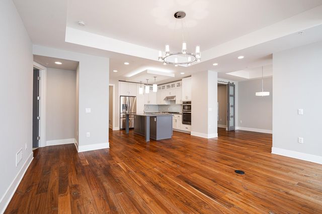 2622 W Lake Street 601, Minneapolis, MN 55416