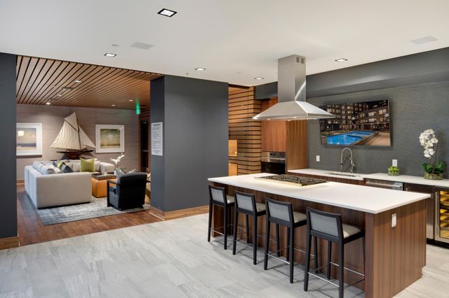 2622 W Lake Street 601, Minneapolis, MN 55416