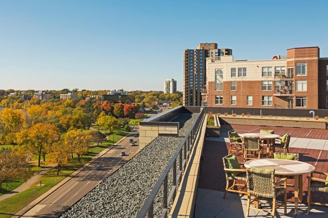 2622 W Lake Street 601, Minneapolis, MN 55416