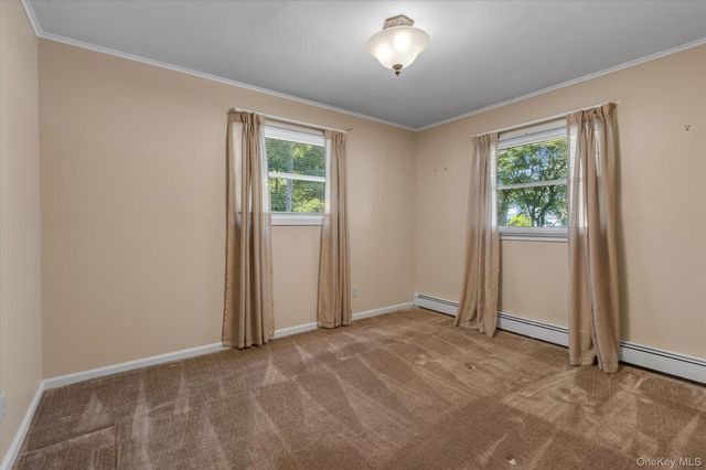 14 Yeoman Drive, East Northport, NY 11731