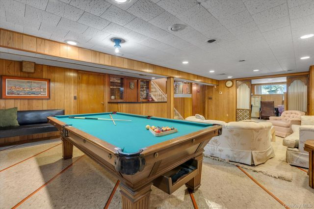 14 Yeoman Drive, East Northport, NY 11731