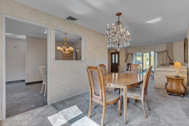 14 Yeoman Drive, East Northport, NY 11731