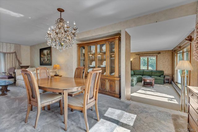 14 Yeoman Drive, East Northport, NY 11731