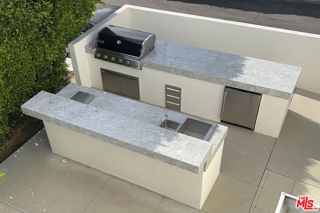 5518 Tuxedo Terrace, Los Angeles, CA 90068